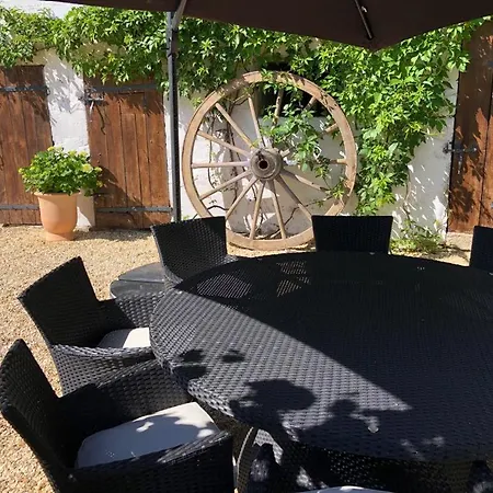 Beautiful 3-Bed Villa In Breville Close To Cognac