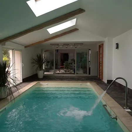 Beautiful 3-Bed Villa In Breville Close To Cognac Bréville