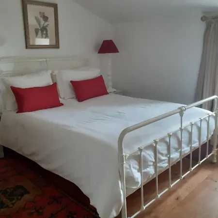Villa Beautiful 3-Bed Villa In Breville Close To Cognac *